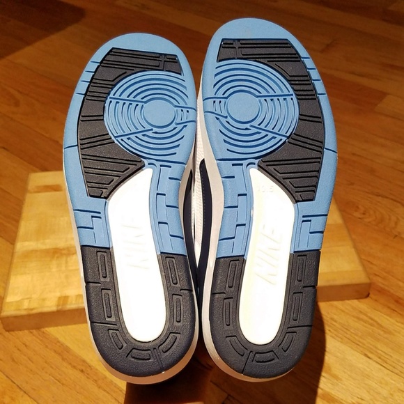 Air Jordan 2 Retro Low - UNC Mens sz 10.5 - Picture 6 of 6